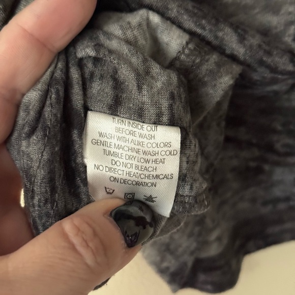 Miss Me Black and Gray Cap Sleeve Embellished Blouse, size S - Picture 7 of 10